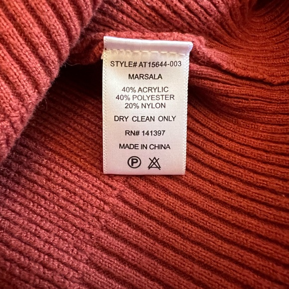 ASTR the Label Sweetheart Neck Ruch Front Knit Top – Size XL - Picture 8 of 8